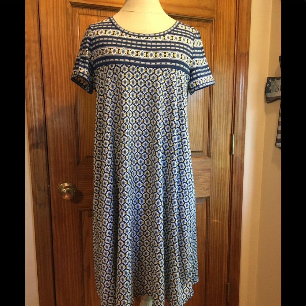 Women’s NWT MAX STUDIO size large dress